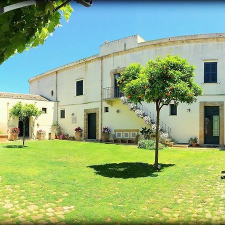 Villa Immacolatella B&B Пачеко Екстер'єр фото