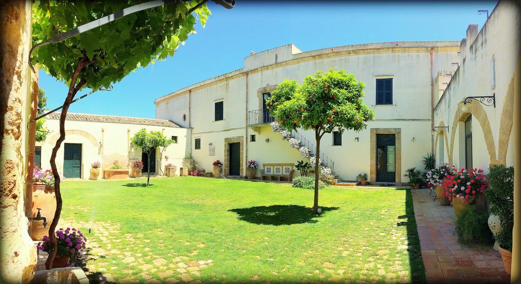 Villa Immacolatella B&B Пачеко Екстер'єр фото